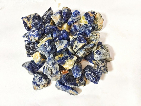 Blauer Sodalith Wetrocks die natürliche bunte Gestalltund von Aquarien mit Drachensteinen, Pagodensteinen, Lava Steinen bei Aquaristikwelt Dresden